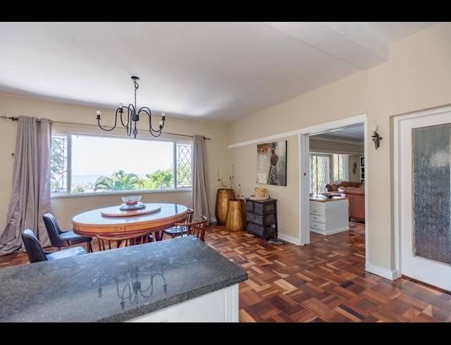 6 BEDROOM HOUSE FOR SALE IN GLENWOOD
